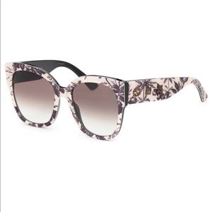 Gucci woman's sunglasses
